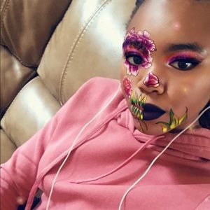 Meet your Posher, Irina